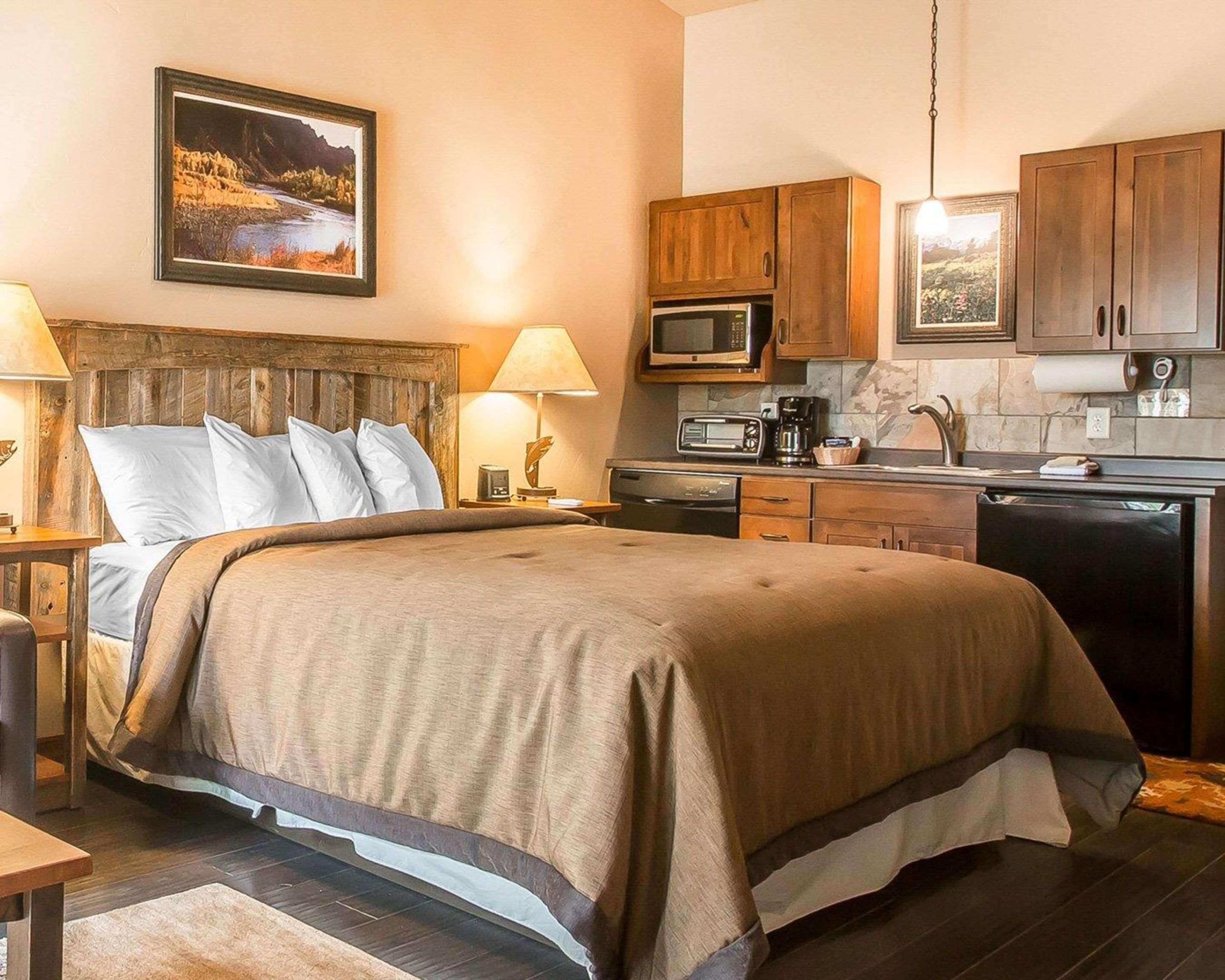 Yellowstone Valley Lodge, Ascend Hotel Collection Pray Ngoại thất bức ảnh