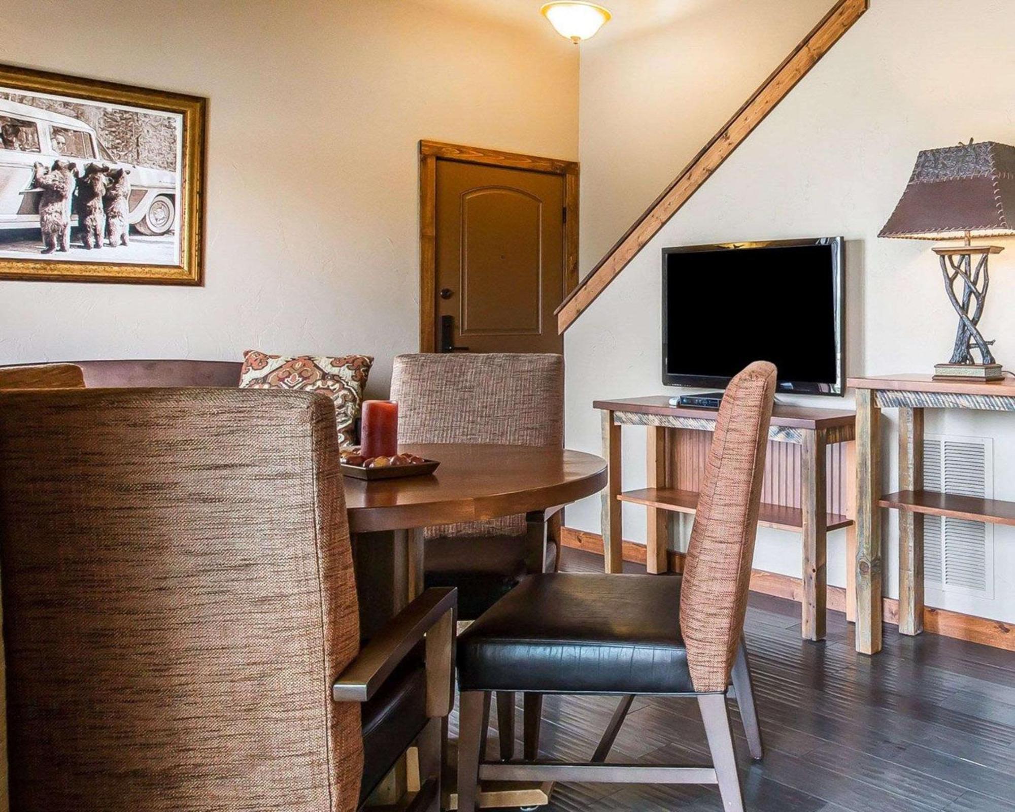 Yellowstone Valley Lodge, Ascend Hotel Collection Pray Ngoại thất bức ảnh
